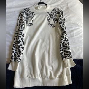 Tiger sleeved sweatshirt dress